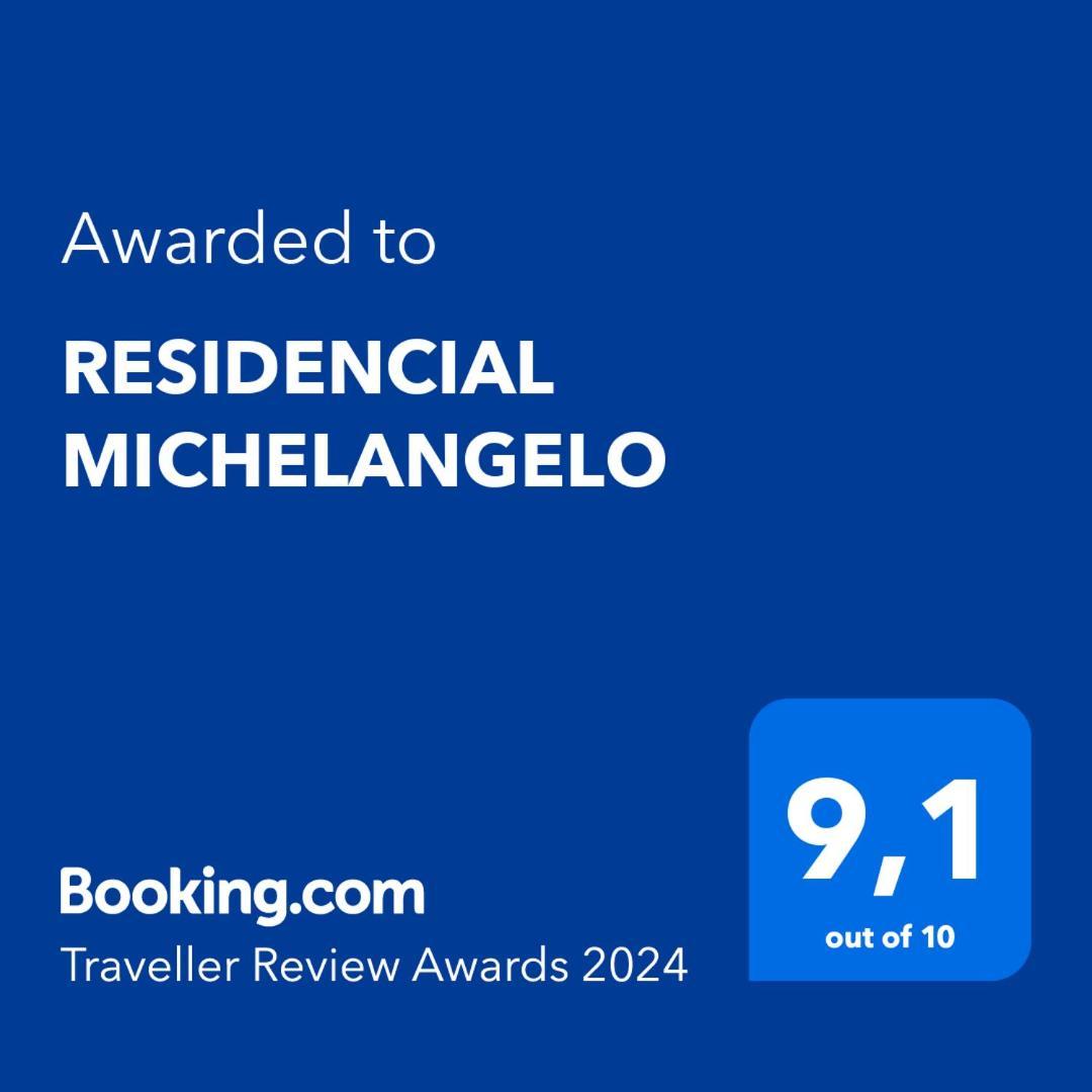 Апартаменты Residencial Michelangelo Салоу Экстерьер фото